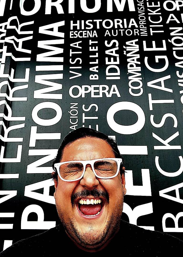 $!“Mi hijo Pedro Andrés heredó la vena artística de su abuelo y su padre. Pinta, realiza novelas gráficas de superhéroes y compone la música de sus historias en YouTube”, cuenta Pedro Ortiz Jr.