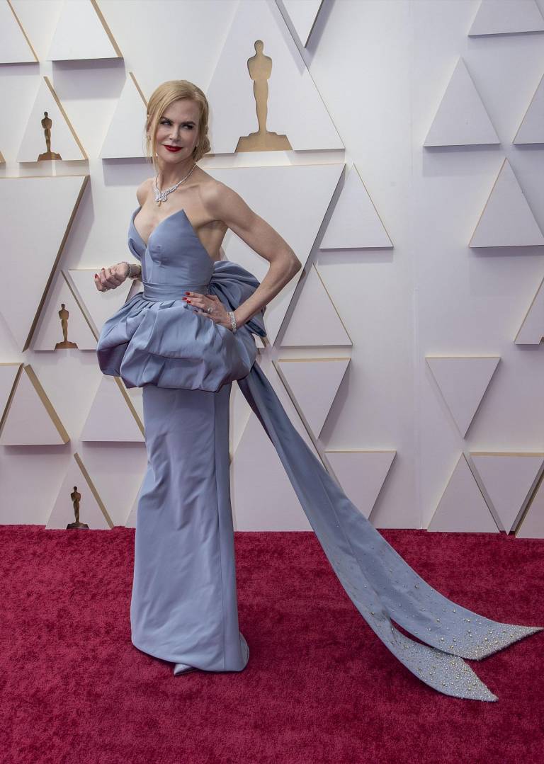 $!Nicole Kidman posa en la alfombra roja a su llegada a la entrega de los Premios Óscar hoy, en el Teatro Dolby de Los Ángeles, California (EE.UU.). EFE/ Javier Rojas