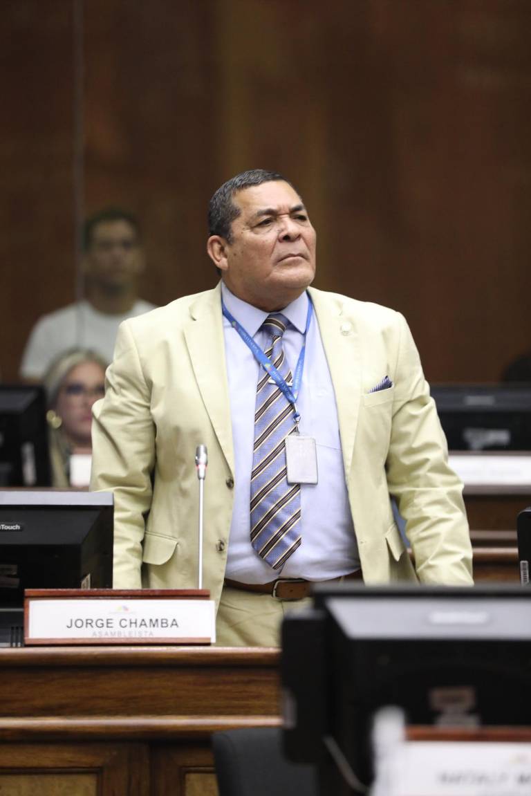 $!Fotografía de archivo del asambleísta Jorge Chamba durante una sesión en el Palacio Legislativo, en julio del 2024.
