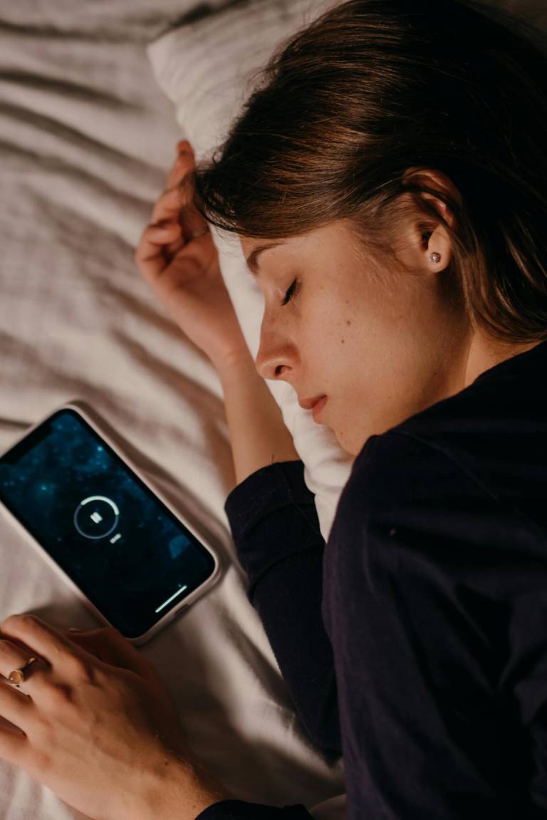 $!Existen funciones en los Iphone que permite a las personas poder conciliar el sueño.