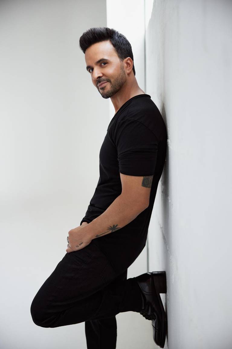 $!Luis Fonsi estrenó su nuevo álbum, 'El Viaje' que consta de doce canciones y de importantes colaboraciones como el de la italiana Laura Pausini o el colombiano Carlos Vives.