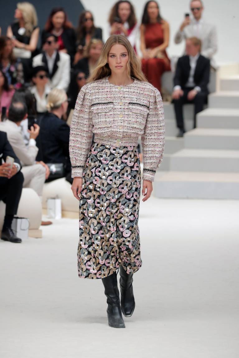 $!Desfile Fall/Winter 2022/23 Haute Couture colección de la diseñadora Virginie Viard para Chanel.