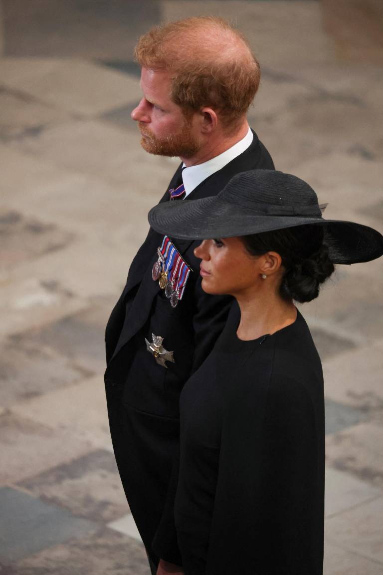 $!El príncipe Harry, Duque de Sussex y Meghan, Duquesa de Sussex atienden el Funeral de la reina Elizabeth II.