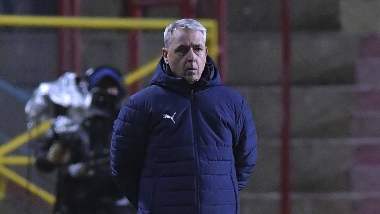 Tiago Nunes, entrenador de Liga de Quito, presente en el duelo frente a Always Ready por la Copa Libertadores.