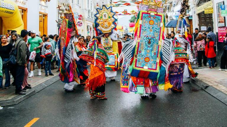 Descubre opciones para visitar en este feriado junto a tu familia, de la mano de Franky, una joven ecuatoriana que recorre destinos turísticos dentro y fuera de Ecuador.