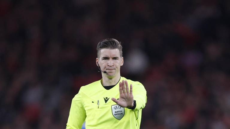 Ecuador vs. Costa de Marfil tendrá nuevo árbitro tras la baja de Michael Oliver