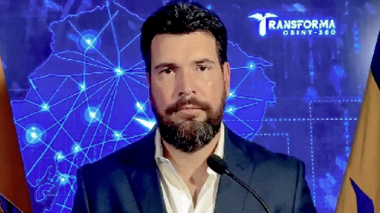 Jan Topic reaparece para lanzar una plataforma digital.