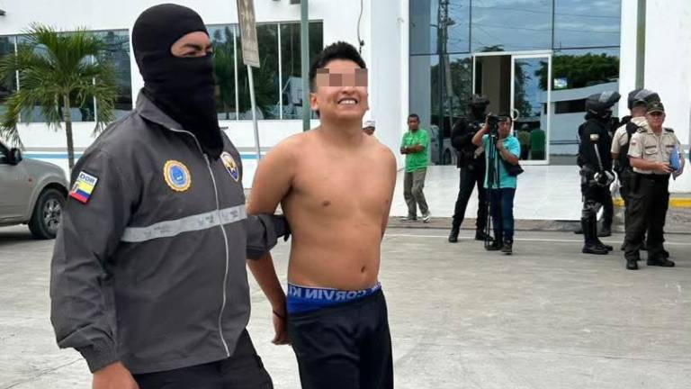 Individuo mostró una sonrisa tras ser detenido en Manta, provincia de Manabí
