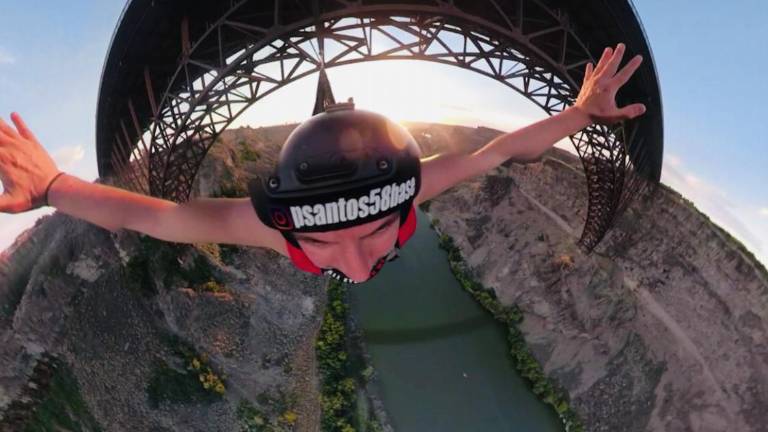 Pablo Santos, el hombre pájaro