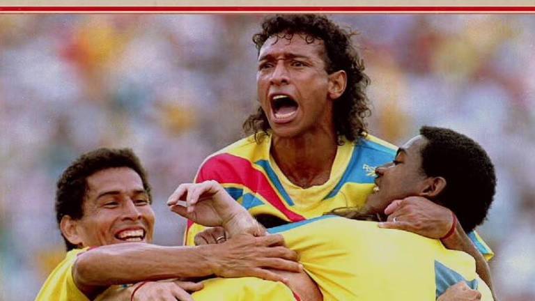 Jugadores de la selección Ecuador celebrando una anotación en la Copa América 1993.