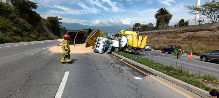 $!Accidente de tránsito en la Ruta Viva.