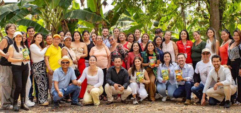 $!Las personas capacitadas y representantes de PepsiCo y FUDELA en el evento de reconocimiento del programa “Las Manos Detrás de Natuchips®”.