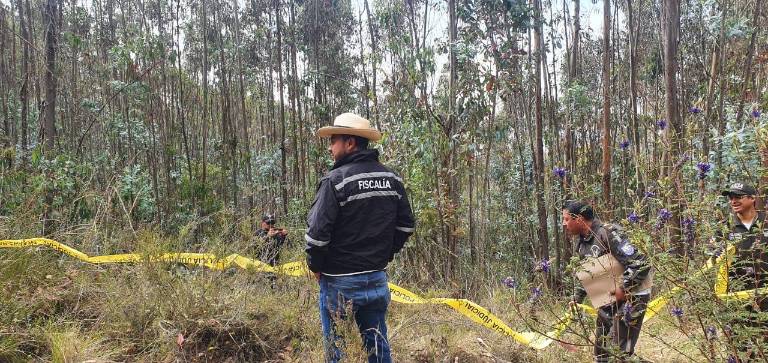$!Hallan restos óseos durante la búsqueda de María Belén Bernal, en el cerro Casitagua