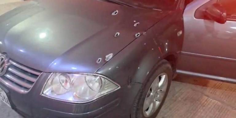 $!Impactos de bala en el vehículo afectado.