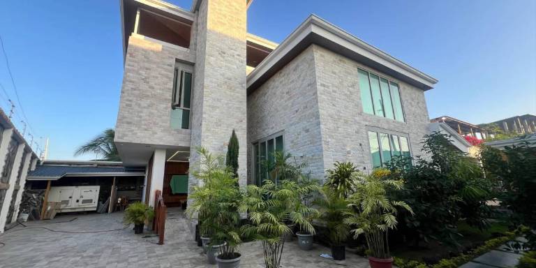 $!Foto donde vivía la familia de Fito en Manta.