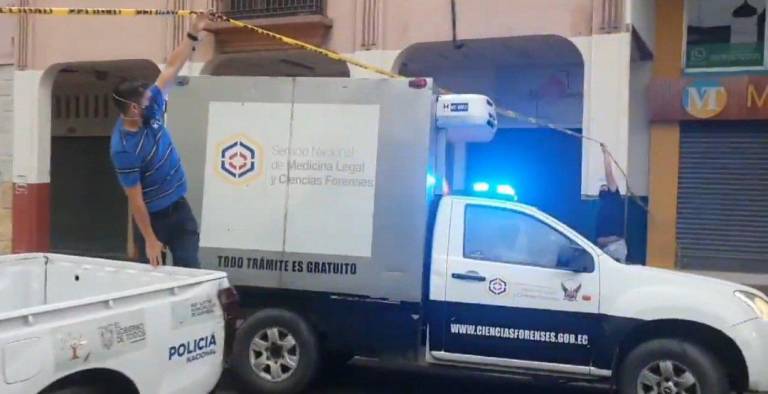 $!Hombre cae desde el tercer piso de un hotel del centro de Guayaquil; investigan su muerte