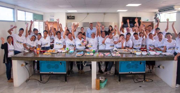 $!40 samborondeños fueron capacitados durante dos meses en el Centro de Emprendimiento y Optimización Municipal de Samborondón (Ceyom).