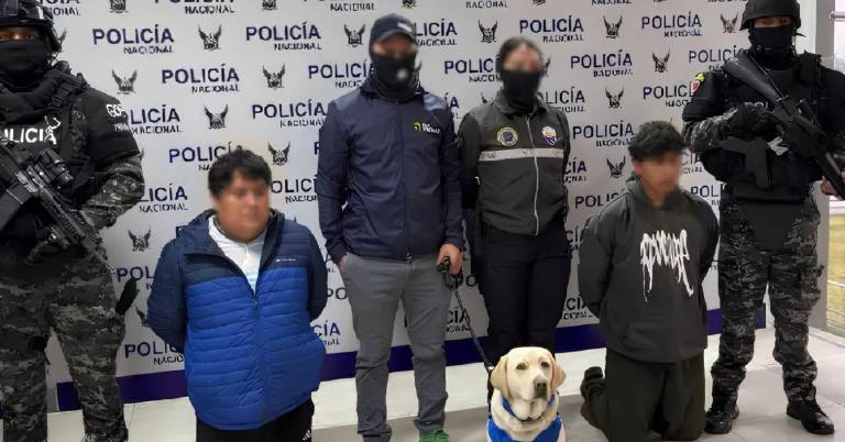 $!Detenidos por pornografía infantil en Ambato.