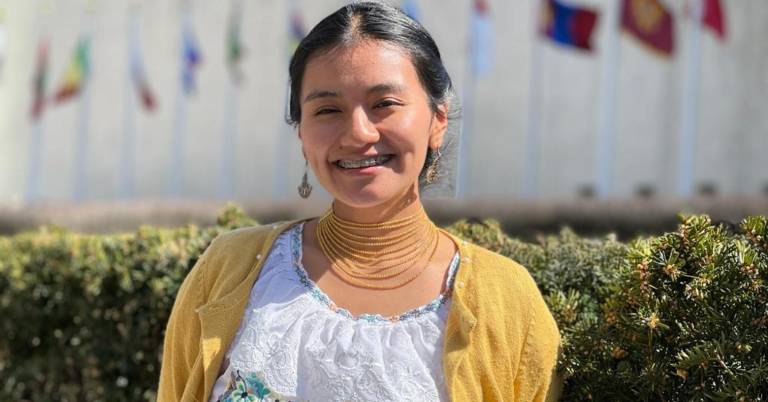 $!Leticia Tituaña es ingeniera química y fundadora de Warmi STEM, una iniciativa que enseña sobre ciencia y matemáticas en comunidades indígenas.