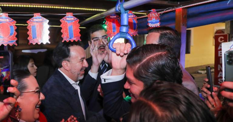 $!Los alcaldes Pabel Muñoz y Aquiles Alvarez se reunieron en Quito.