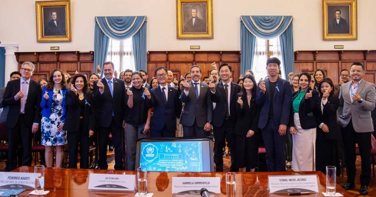 $!Fotografía durante firma del acuerdo de cooperación entre ACNUR y Corea del Sur.