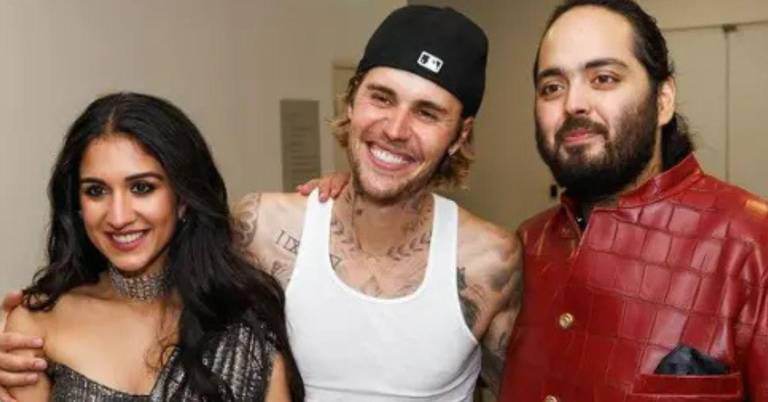 $!Anant Ambani junto al cantante Justin Bieber.