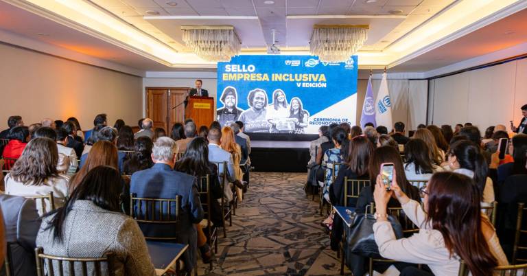 $!Fotografía durante la quinta edición del Sello Empresa Inclusiva, realizada en Quito.