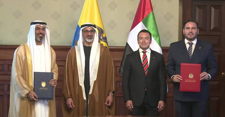 $!Andrés Fantoni y Andrés Fantoni, y Omar Abdul Shibs suscribieron acuerdo de integridad.