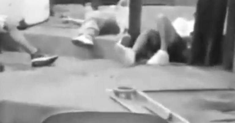 $!Así quedaron los cuerpos de las víctimas del ataque armado en Montañita.