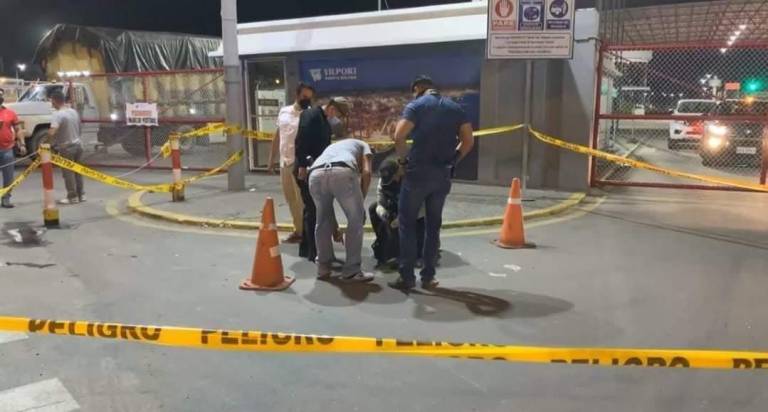 $!Arrojan la cabeza de un hombre dentro de una mochila, a la entrada del puerto de Machala