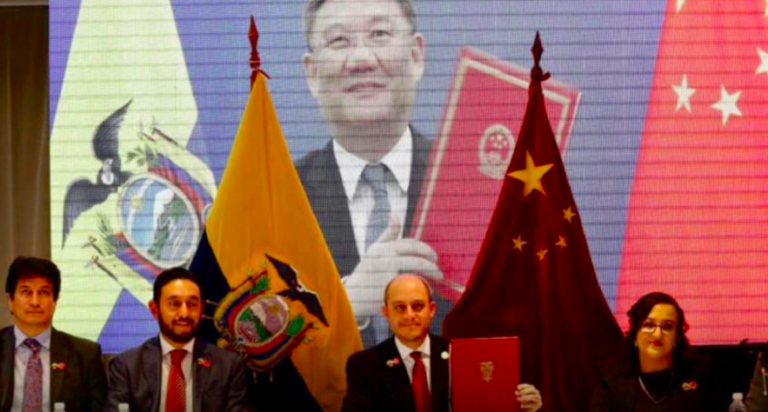 $!El acuerdo fue suscrito por el entonces Ministro de la Producción, Julio José Prado y su contraparte de China, en mayo del 2023.