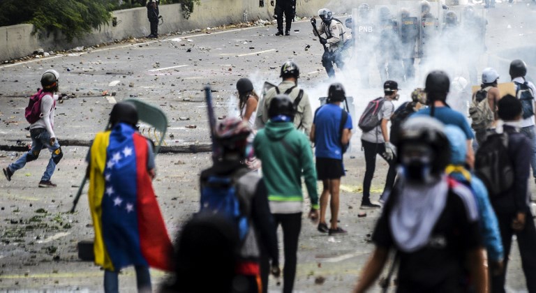 Muertos llegan a 80 por ola de protestas en Venezuela