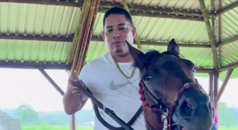 $!Junior era amante de los rodeos, las fiestas y los placeres. Nunca manejó dinero.