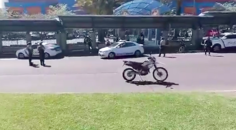 $!Reportan balacera en centro comercial del sur de Quito.