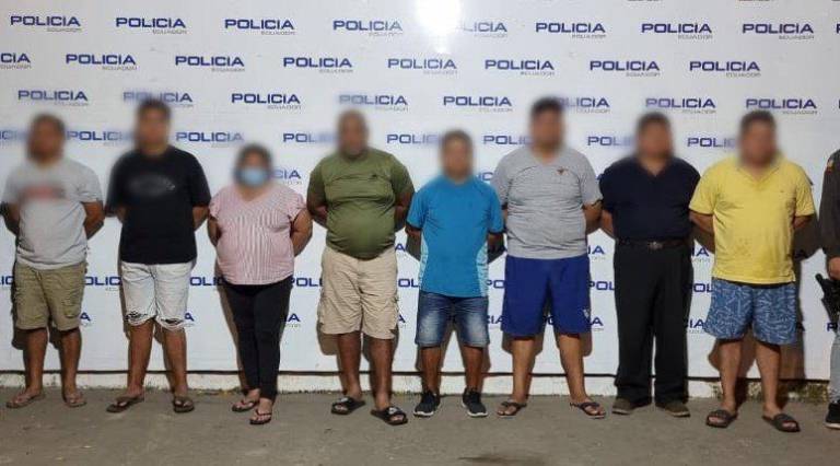 $!Fotografía que muestra a los detenidos por el caso.