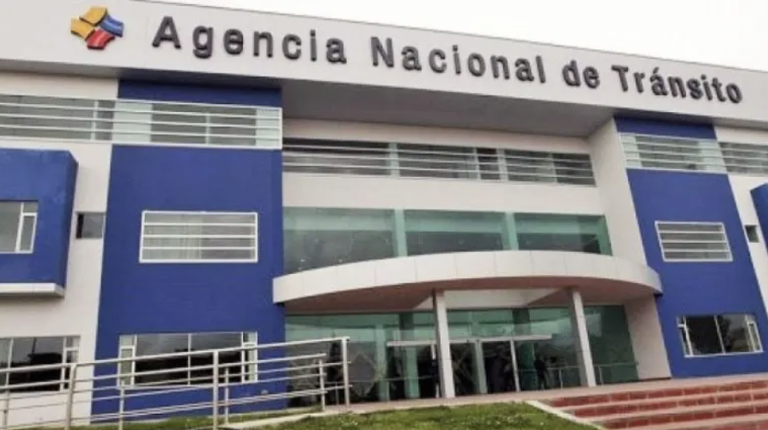 $!Crimen cerca de la ANT en Quito.