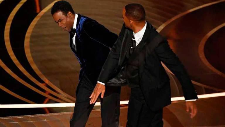 $!Will Smith subió al escenario de los premios Óscar, y abofeteó a Chris Rock tras realizar una roma sobre la esposa del intérprete, Jada Pinkett.
