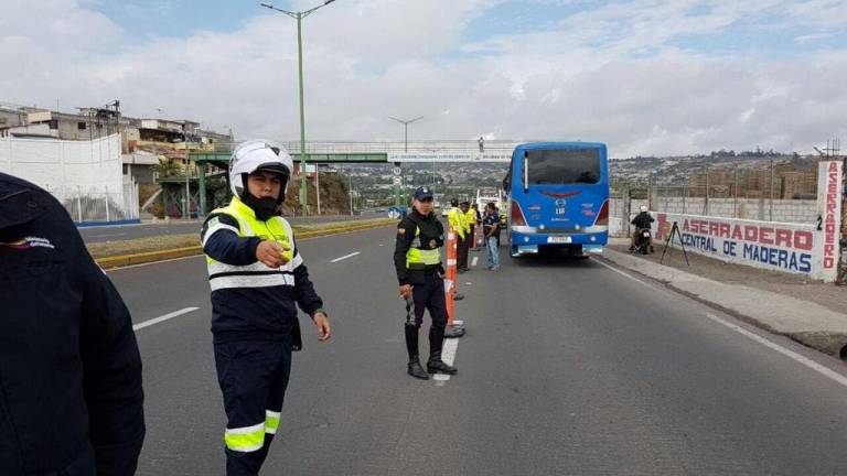 Descubren en Ibarra media tonelada de cocaína en latas de sardina