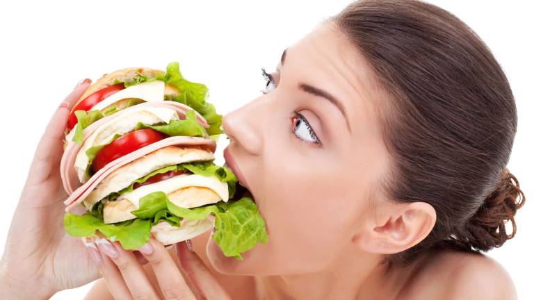 Diez hábitos que aumentan más el apetito