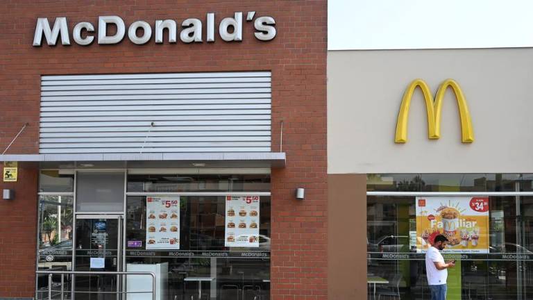 Una máquina de bebidas causó la muerte de dos empleados en un McDonald's en Perú