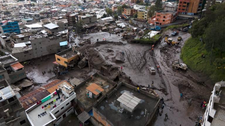 Unas 100.000 personas viven en zonas de Quito susceptibles a aluviones