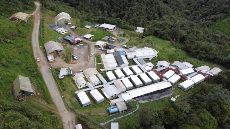 Ecuador da gran impulso a la minería responsable en convención mundial
