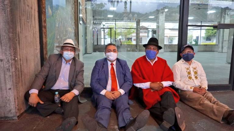 Tras marcha en Quito y huelga de hambre de alcaldes, el Gobierno deroga acuerdos ministeriales sobre presupuesto