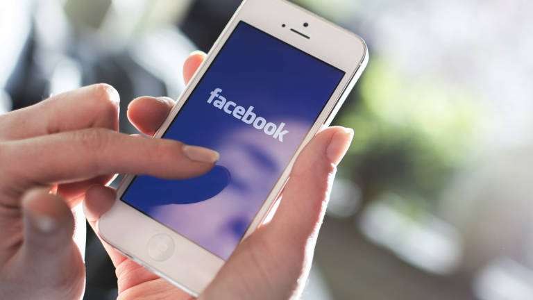 Facebook permite a usuarios saber cuando se suben sus fotos