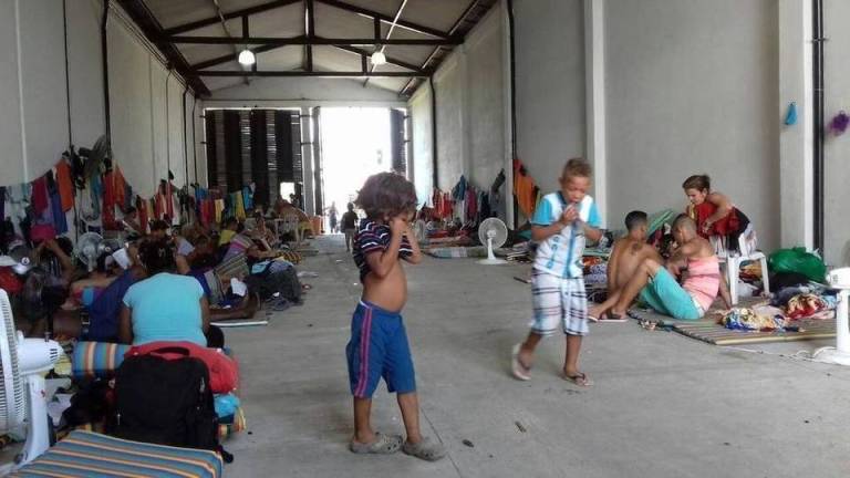 Una marea de cubanos tras la deportación de Colombia