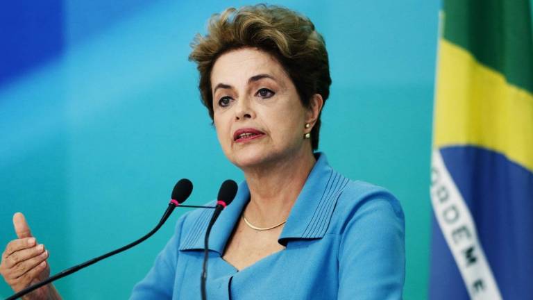 Rousseff denuncia intento de &quot;revertir&quot; conquistas sociales