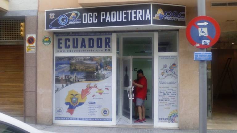 Identifican a accionistas de empresa de paquetería cerrada