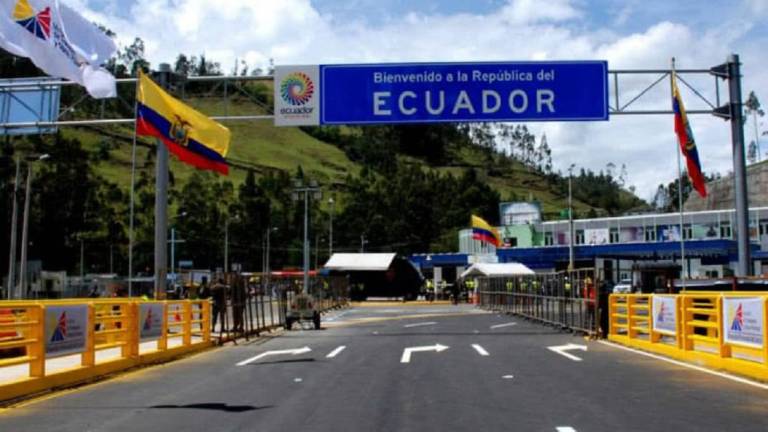 Frontera de Colombia con Ecuador permanecerá cerrada hasta junio de este año