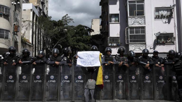 Venezuela: Miles de manifestantes marcharon en Caracas por salarios