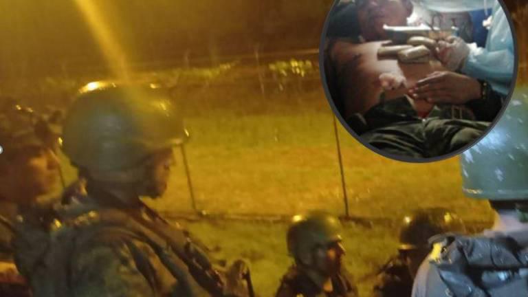 Ejército recupera dos fusiles sustraídos el mes pasado en Sucumbíos